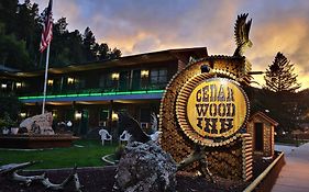 Cedar Wood Inn